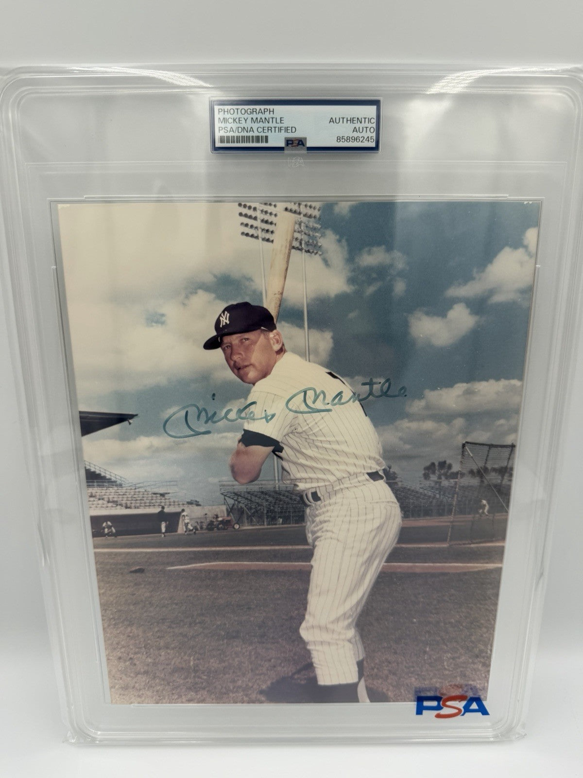 MICKEY MANTLE AUTOGRAPHED 8x10 Photo PSA/DNA SLABBED Photo Rare Signed Photo