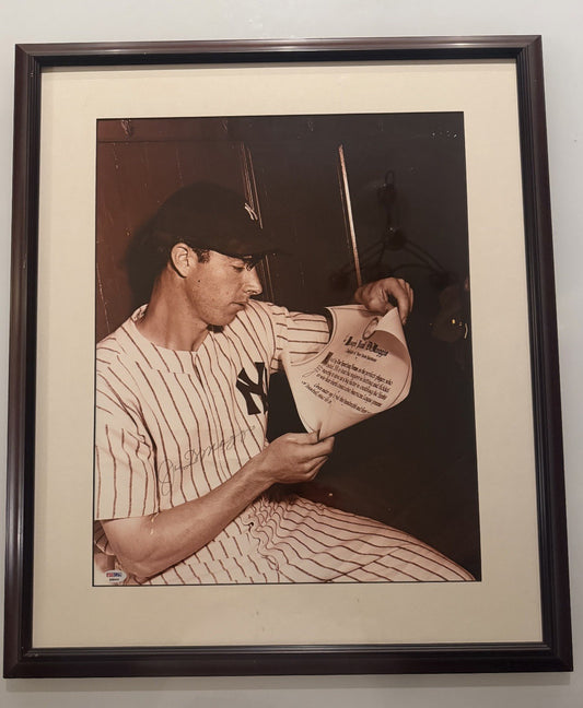 Joe DiMaggio Yankees Autographed signed  16X20 Photo Custom Framed PSA LOA