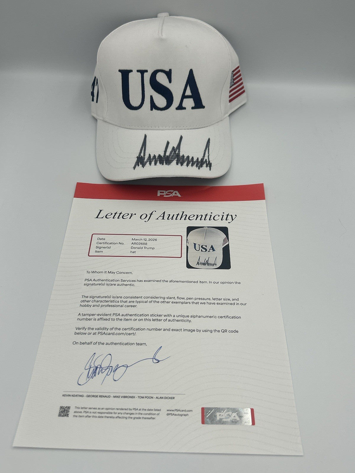 PRESIDENT DONALD J TRUMP SIGNED AUTOGRAPHED MAGA USA HAT PSA LOA RARE SIGNATURE