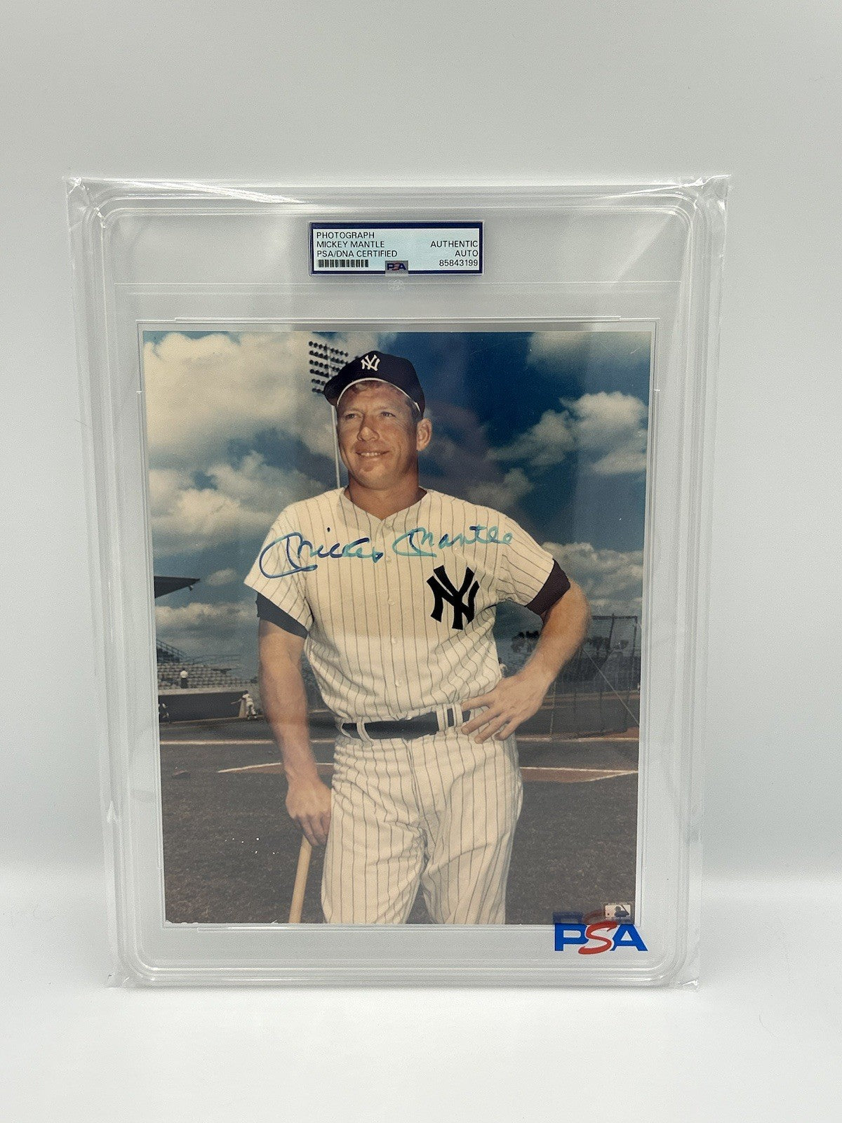 MICKEY MANTLE AUTOGRAPHED 8x10 Photo PSA/DNA SLABBED Photo Rare Signed Photo