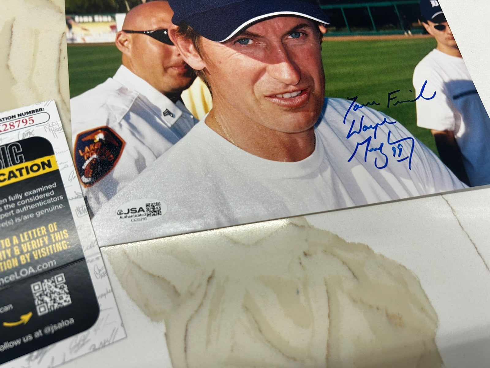 Wayne Gretzky signed 8x10 Photo JSA COA Kings Hockey HOF Auto