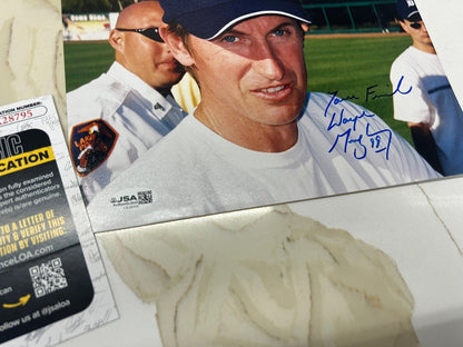 Wayne Gretzky signed 8x10 Photo JSA COA Kings Hockey HOF Auto