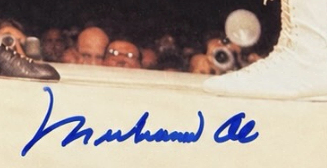 Muhammad Ali Autograph Signed 11x14 Photo PSA DNA  LOA RARE