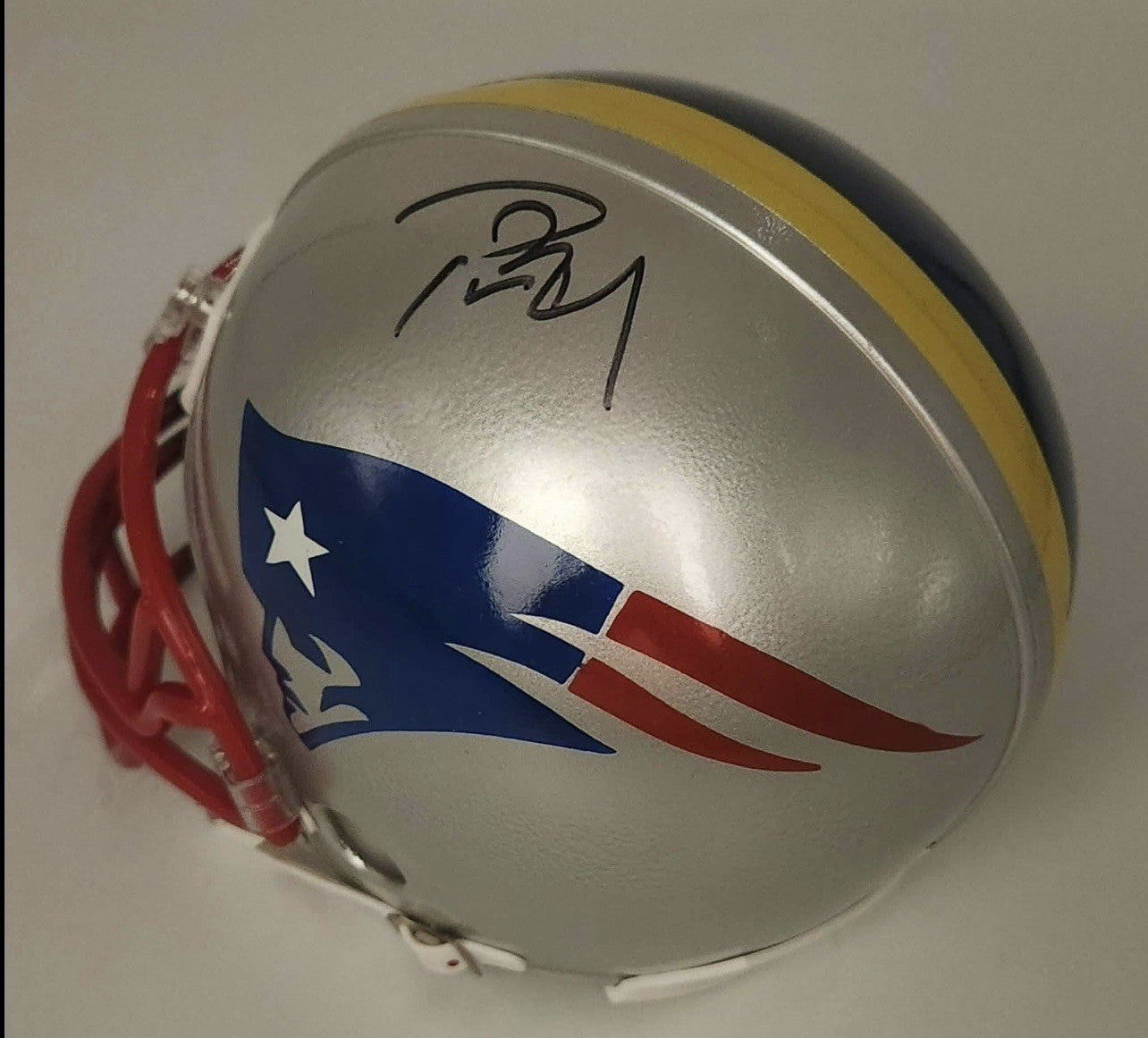 TOM BRADY signed NEW ENGLAND PATRIOTS Mini Helmet JSA Letter Rare Autograph