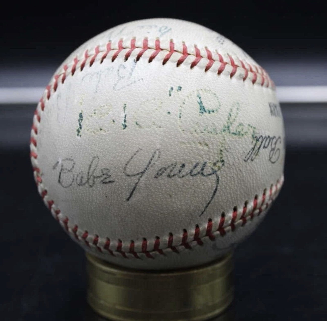19 Hall of Famers and Stars Multi-Signed Baseball Ruth Ott +17 JSA LOA A