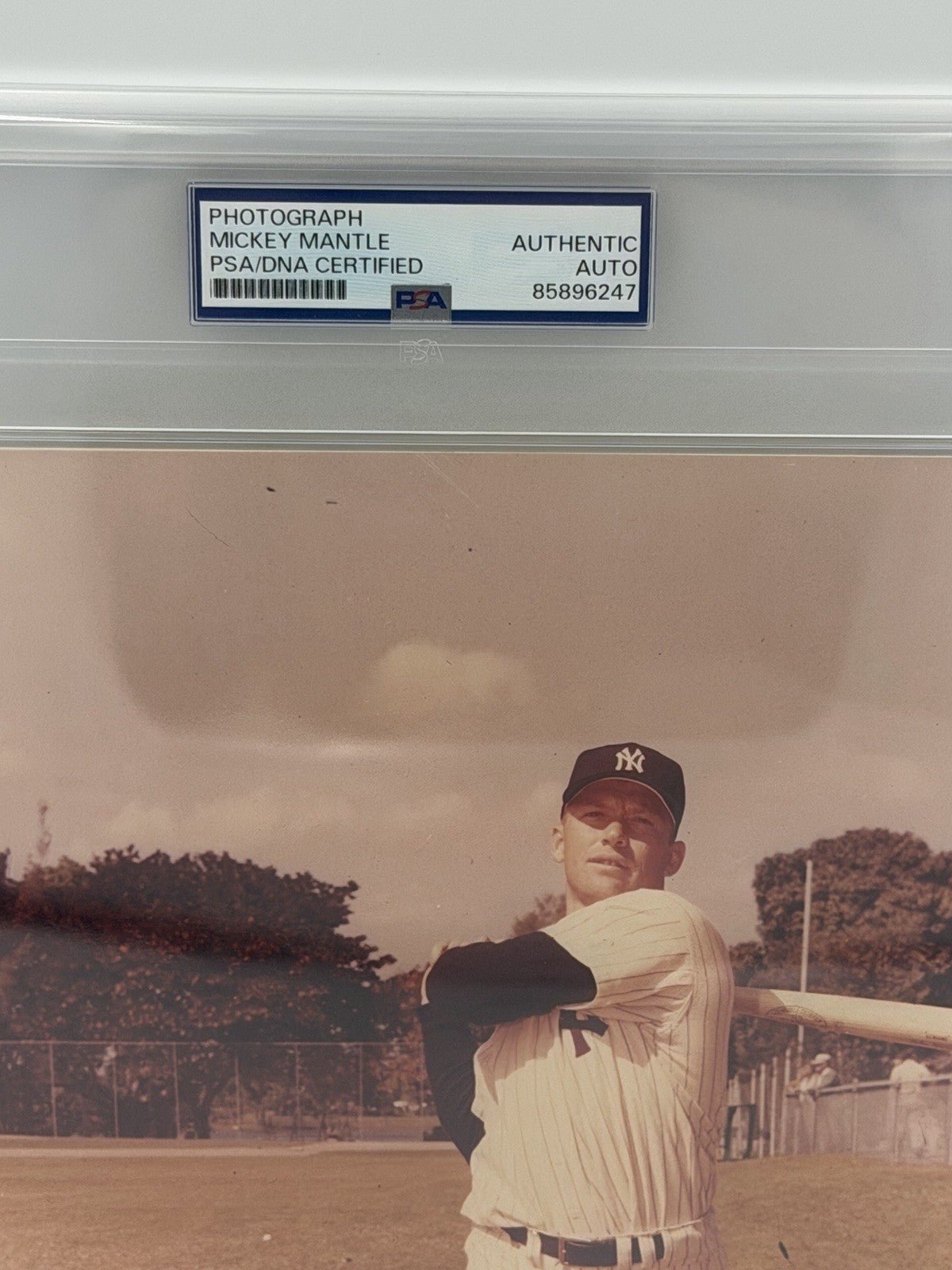 MICKEY MANTLE AUTOGRAPHED 8x10 Photo PSA/DNA SLABBED Photo Rare Signed Photo