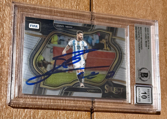 2022-23 Panini Select FIFA Lionel Messi #204 Field Level Beckett BAS Auto 10