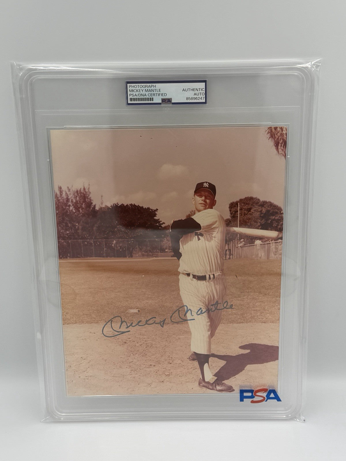 MICKEY MANTLE AUTOGRAPHED 8x10 Photo PSA/DNA SLABBED Photo Rare Signed Photo