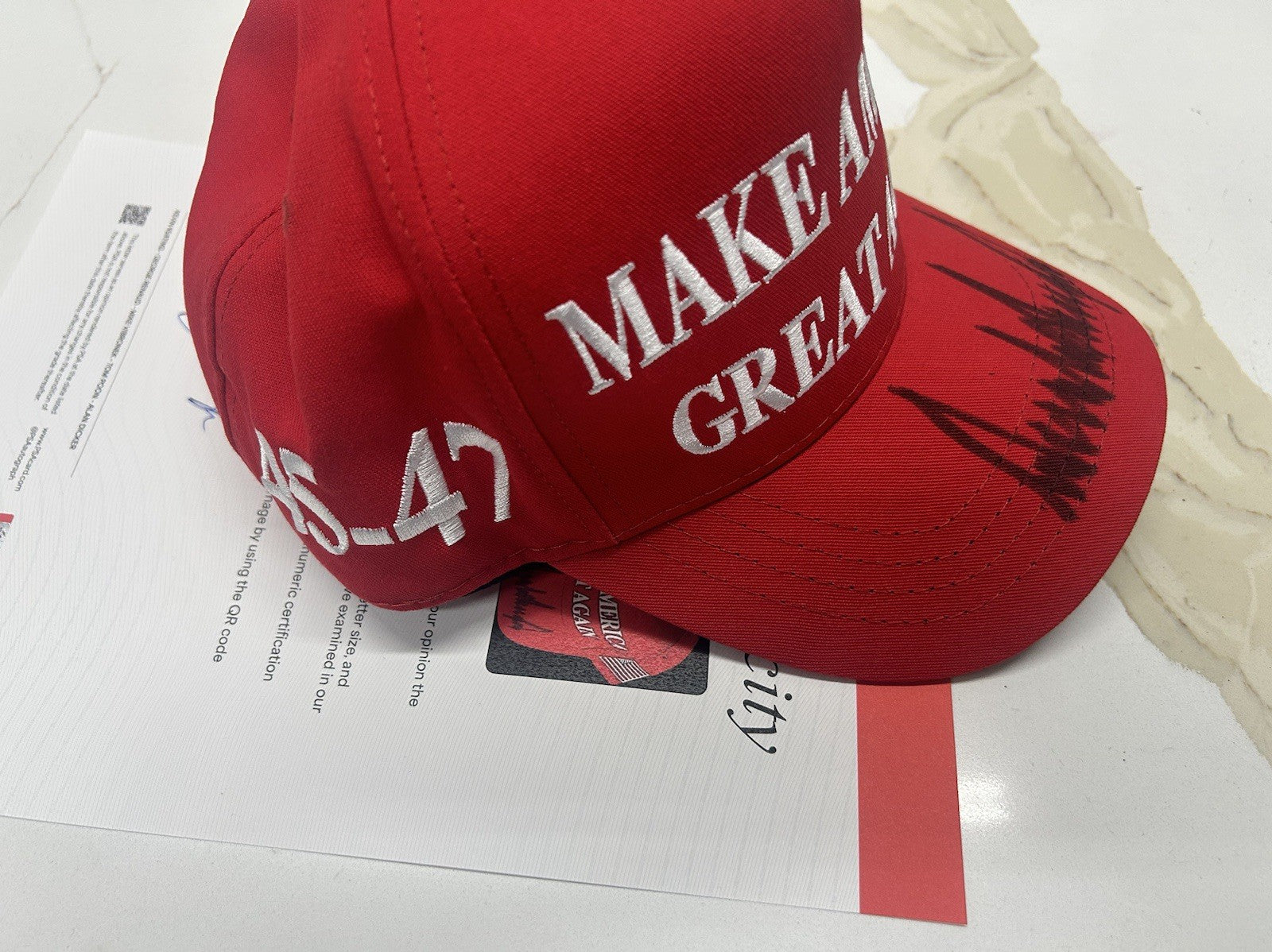 PRESIDENT DONALD J TRUMP SIGNED AUTOGRAPHED MAGA HAT PSA/DNA LOA RARE SIGNATURE