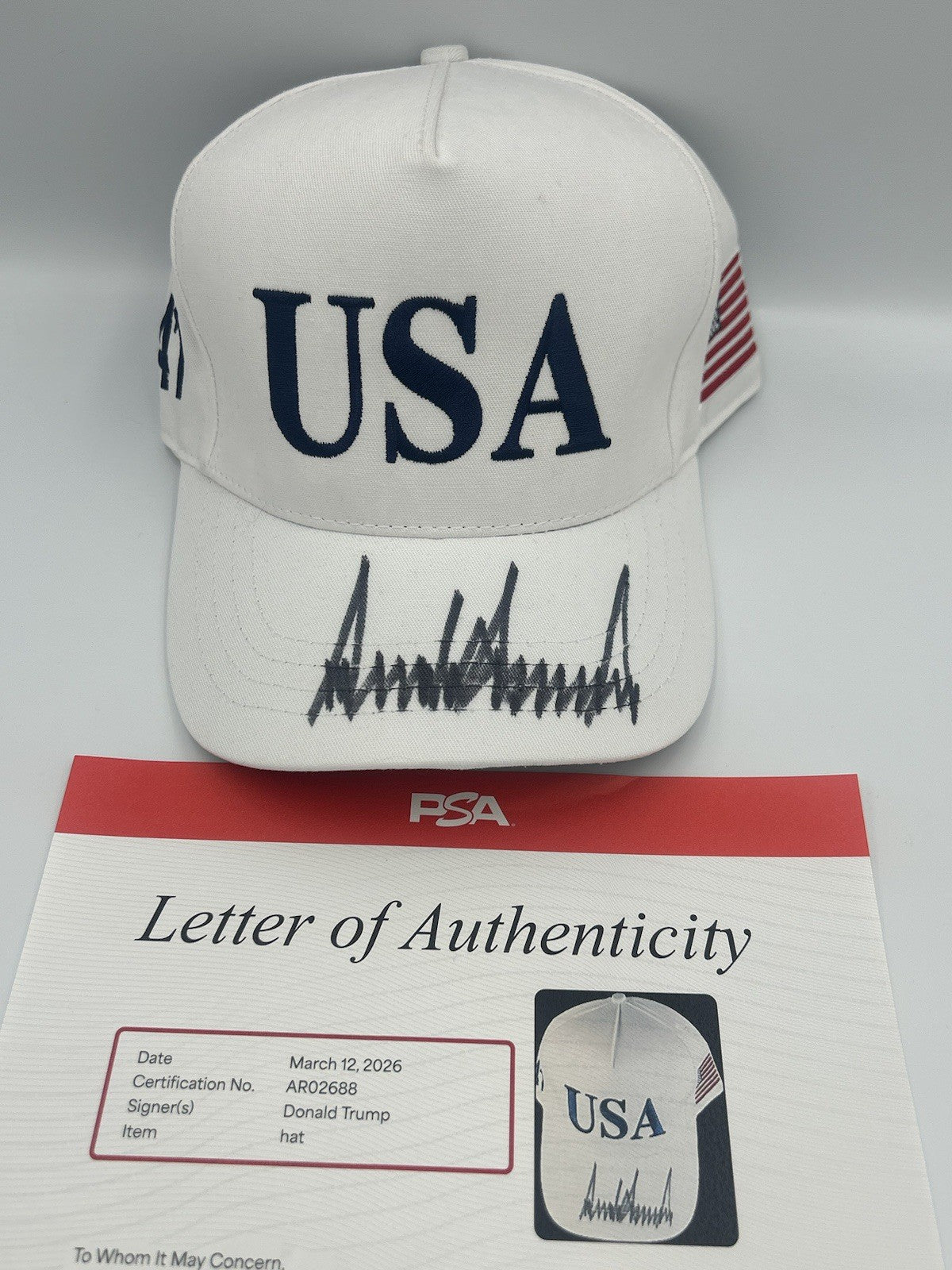 PRESIDENT DONALD J TRUMP SIGNED AUTOGRAPHED MAGA USA HAT PSA LOA RARE SIGNATURE