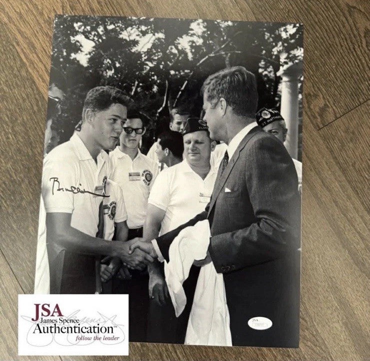 PRESIDENT BILL CLINTON SIGNED JFK MEETING 11X14 B/W PHOTO W JSA LOA RARE SHOT AU